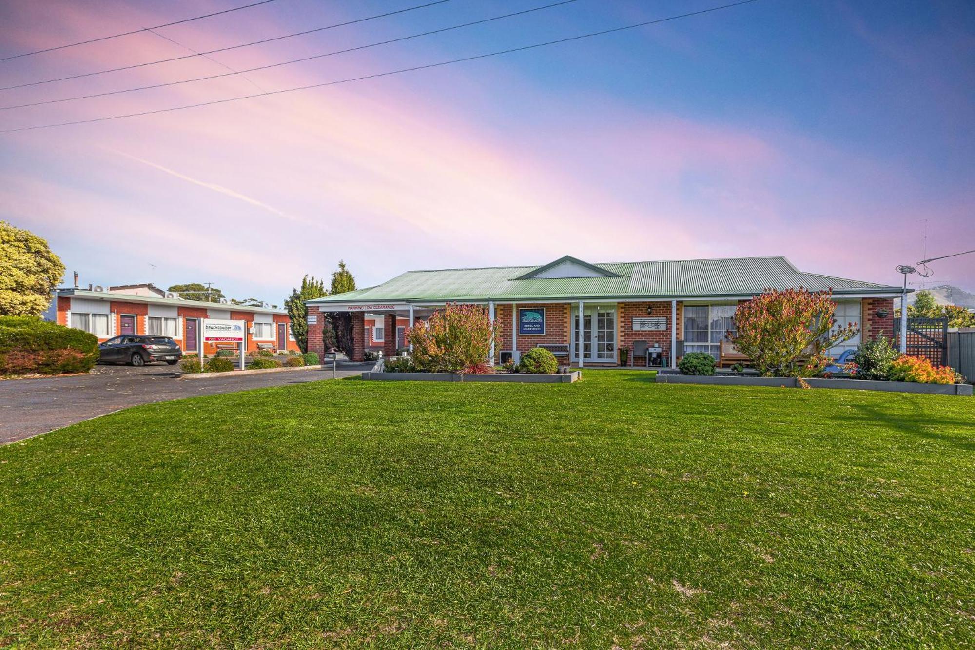 Beachcomber Motel & Apartments Apollo Bay Bagian luar foto