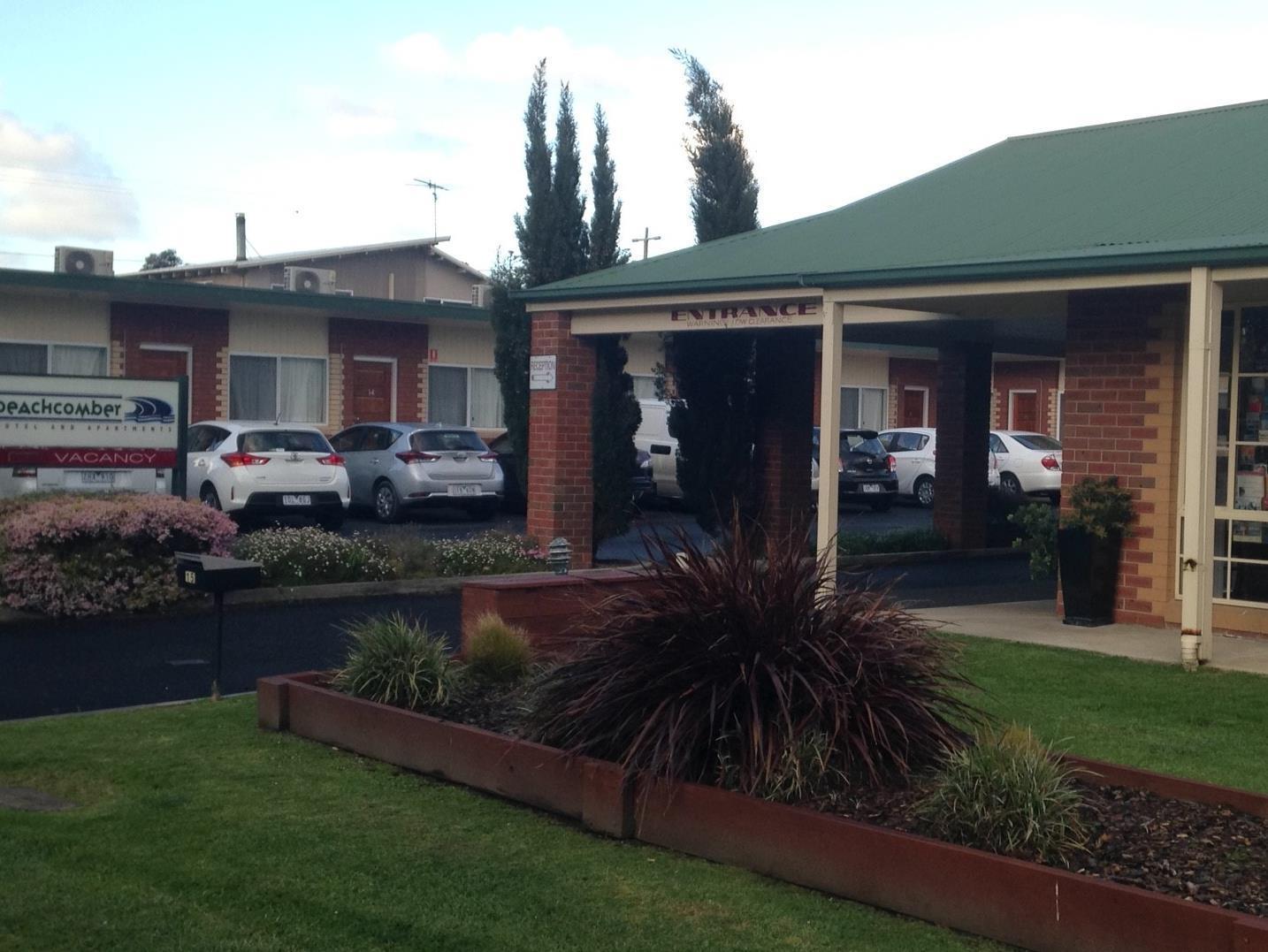Beachcomber Motel & Apartments Apollo Bay Bagian luar foto