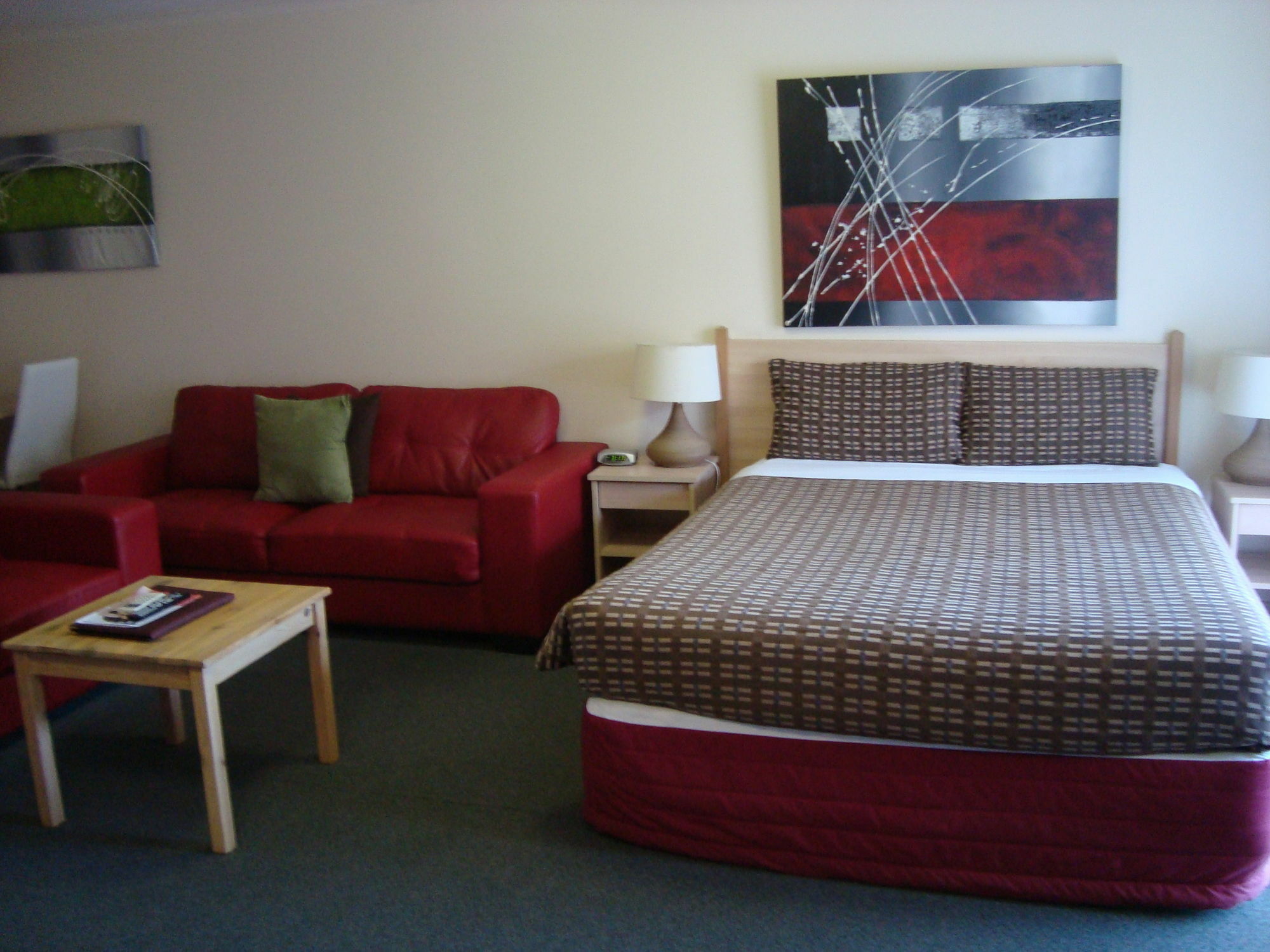 Beachcomber Motel & Apartments Apollo Bay Bagian luar foto