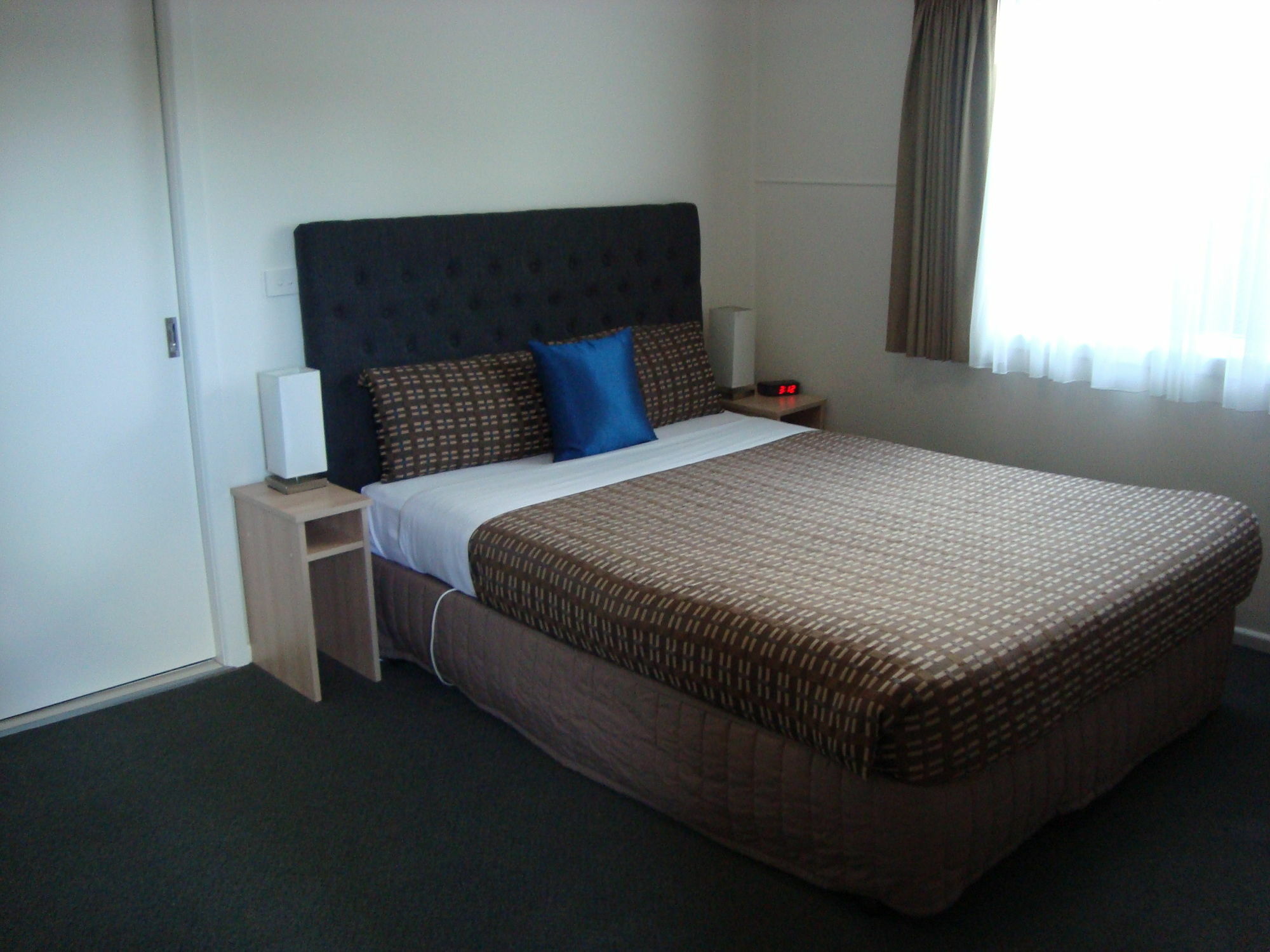 Beachcomber Motel & Apartments Apollo Bay Bagian luar foto