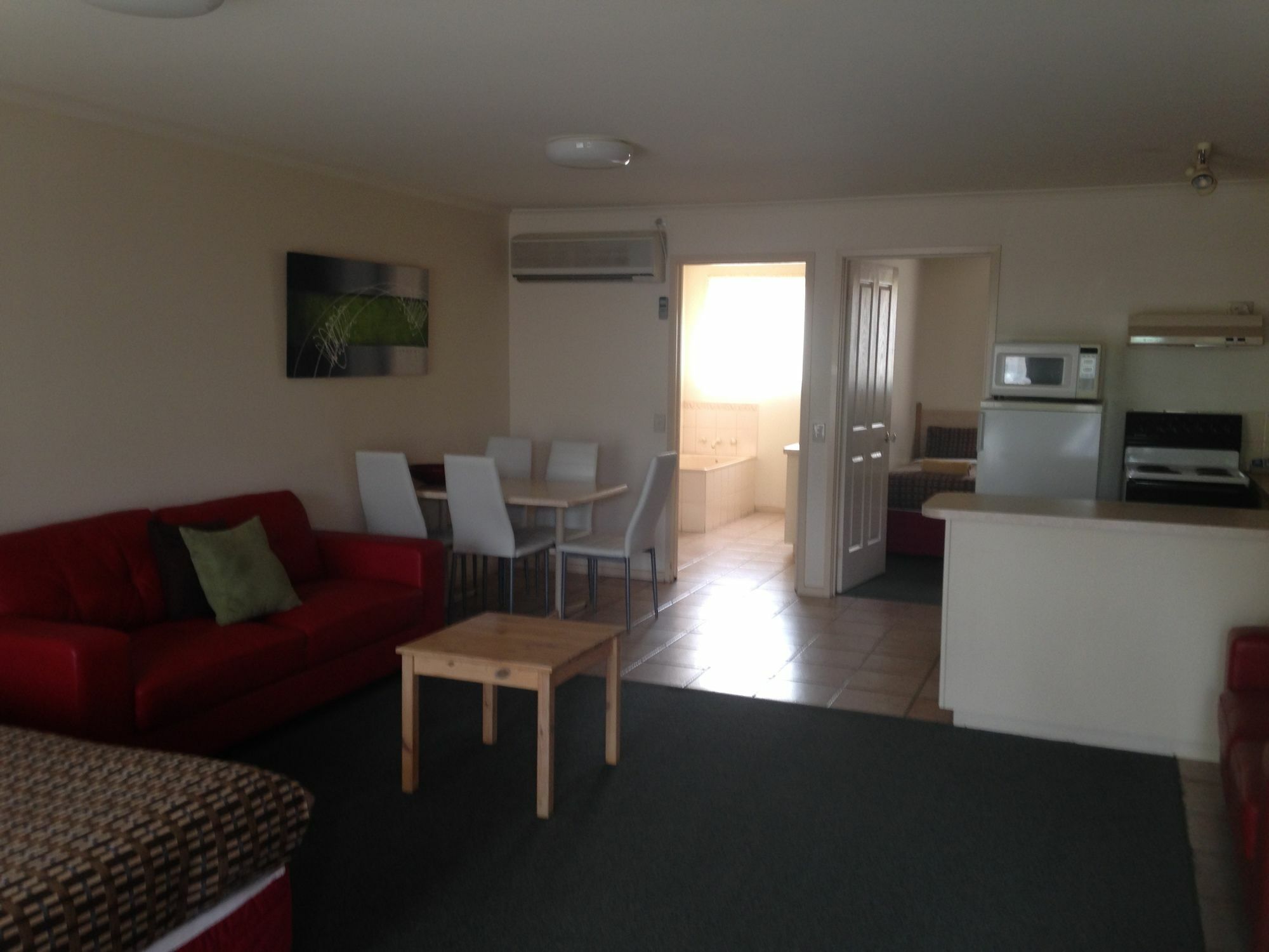 Beachcomber Motel & Apartments Apollo Bay Bagian luar foto